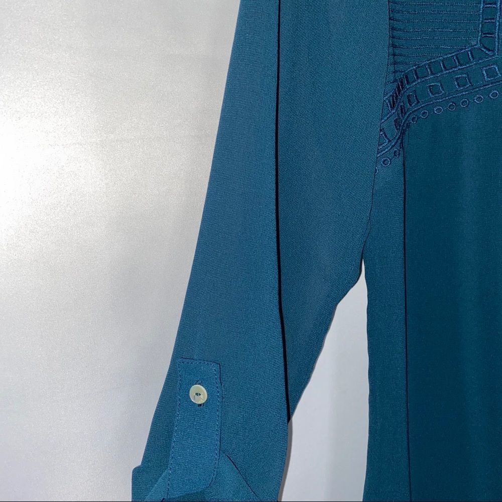 Skies Are Blue Dark Teal Embroidered Top Small S - Picture 4 of 11